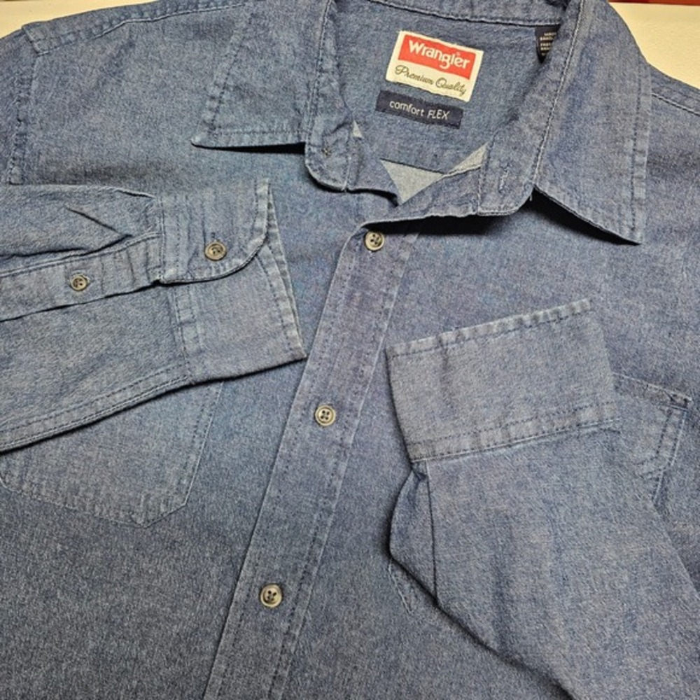 Wrangler Premium Quality Comfort Flex Long‎ Sleeve Denim Shirt Men's Medium Blue